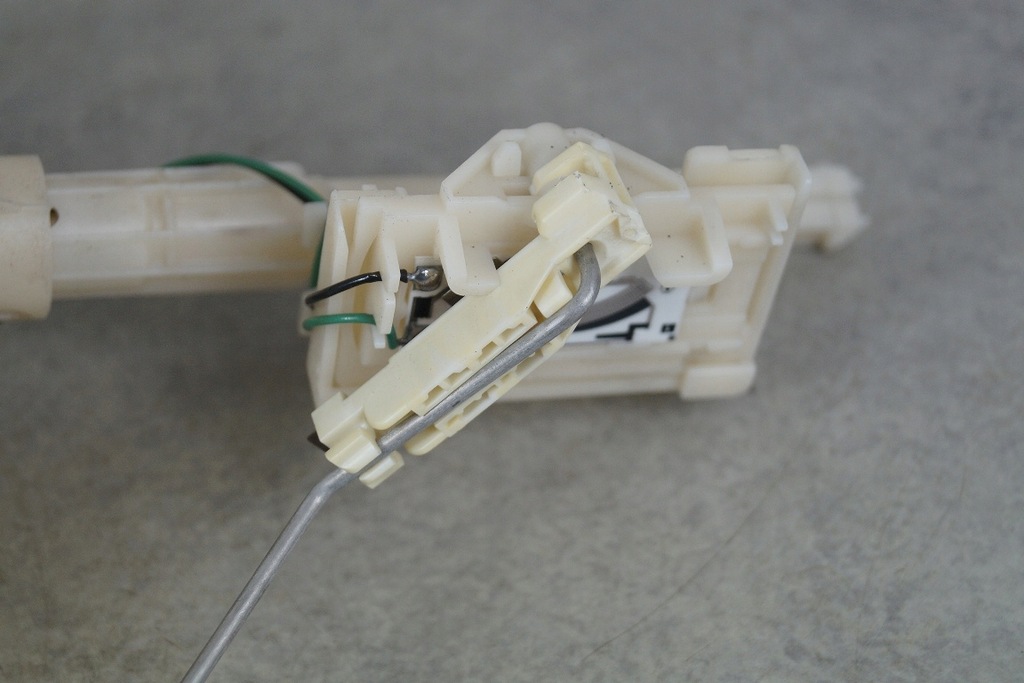 FLOAT FUEL SENSOR VW PASSAT B5 LIFT 2.8 V6 4X4 Product image