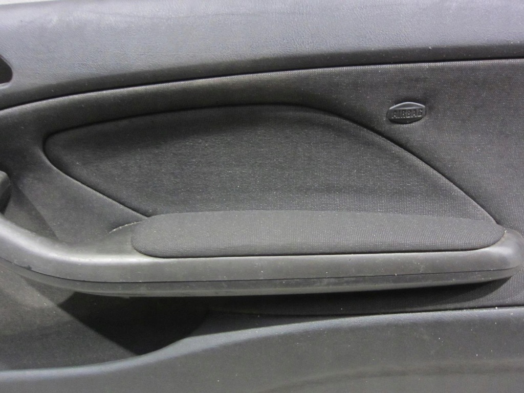 BMW E46 COUPE CABRIO BOCZEK TAPICERKA DRZWI PRAWYCH Product image