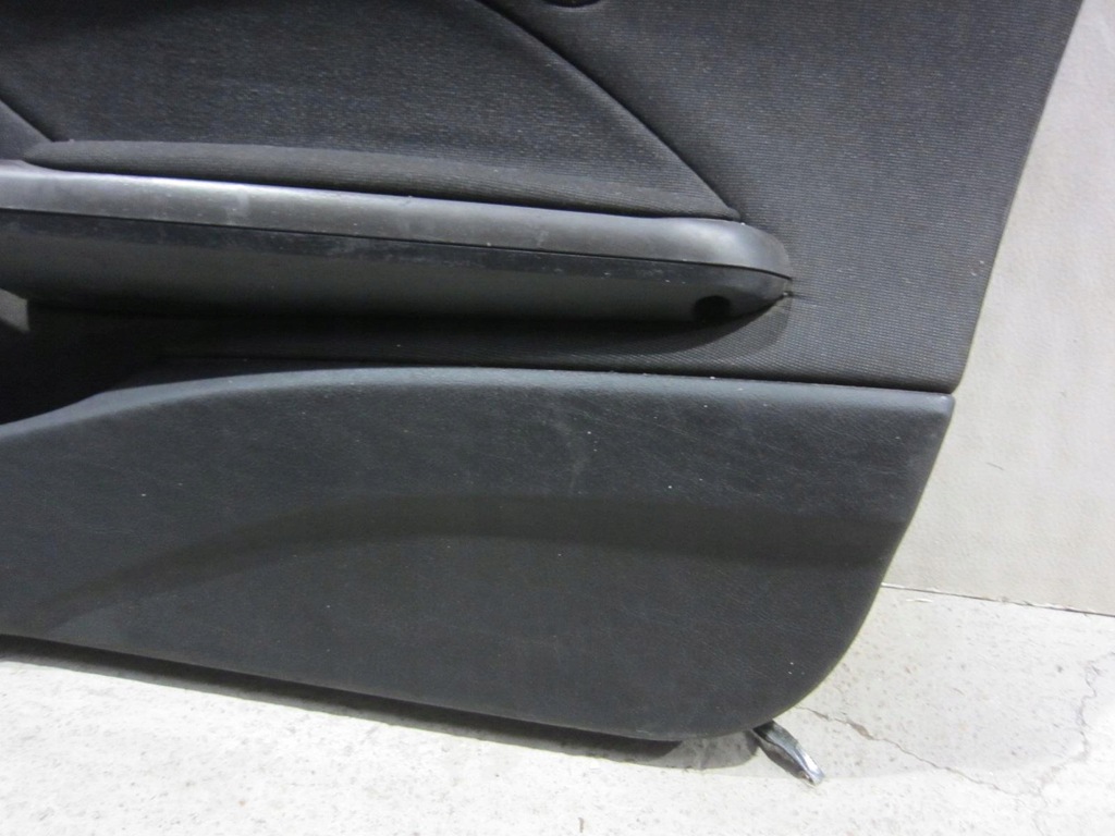 BMW E46 COUPE CABRIO BOCZEK TAPICERKA DRZWI PRAWYCH Product image