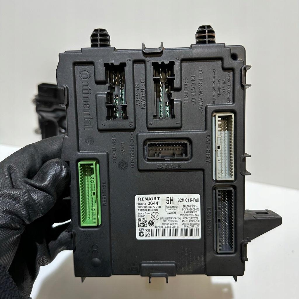 RENAULT SCENIC IV 1.7 DCI KOMPUTER BCM 237104330S 284B10644R 487006831R Product image