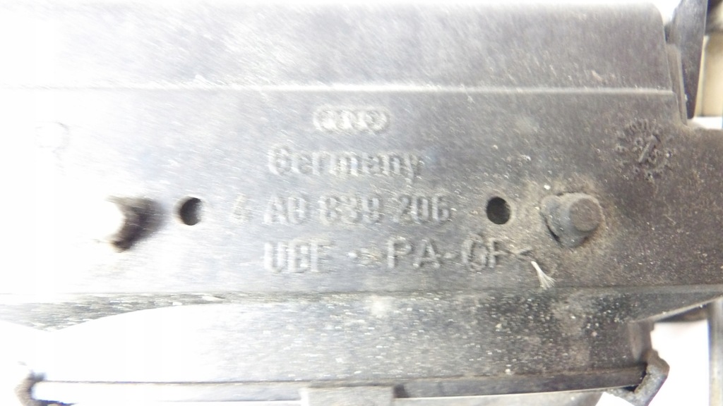 AUDI A4 B5 KLAMKA ZEWNĘTRZNA PRAWY TYŁ SZARA LY7L Product image