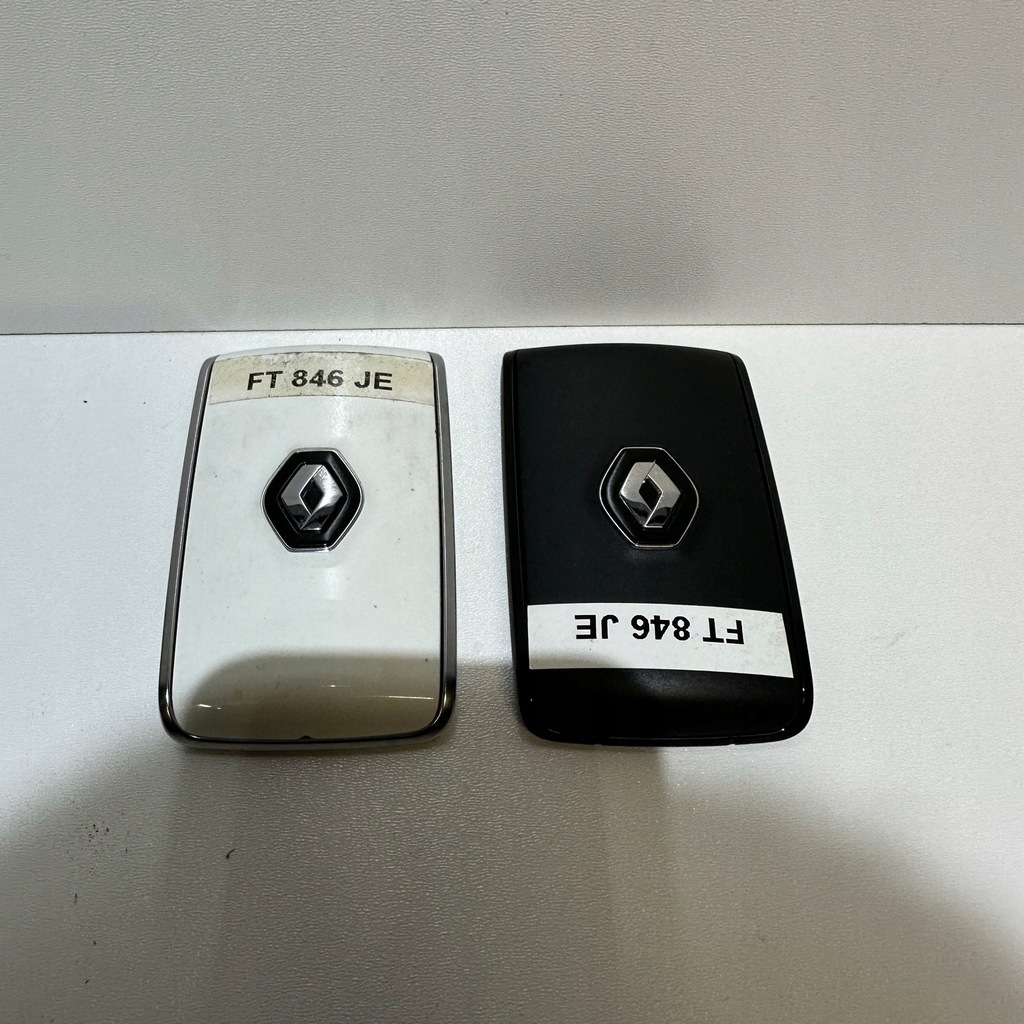 RENAULT SCENIC IV 1.7 DCI KOMPUTER BCM 237104330S 284B10644R 487006831R Product image