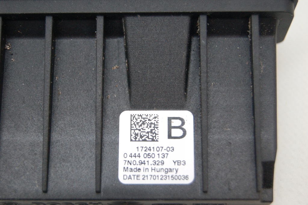 AdBlue controller Audi VW Seat Skoda 7N0941329 Product image