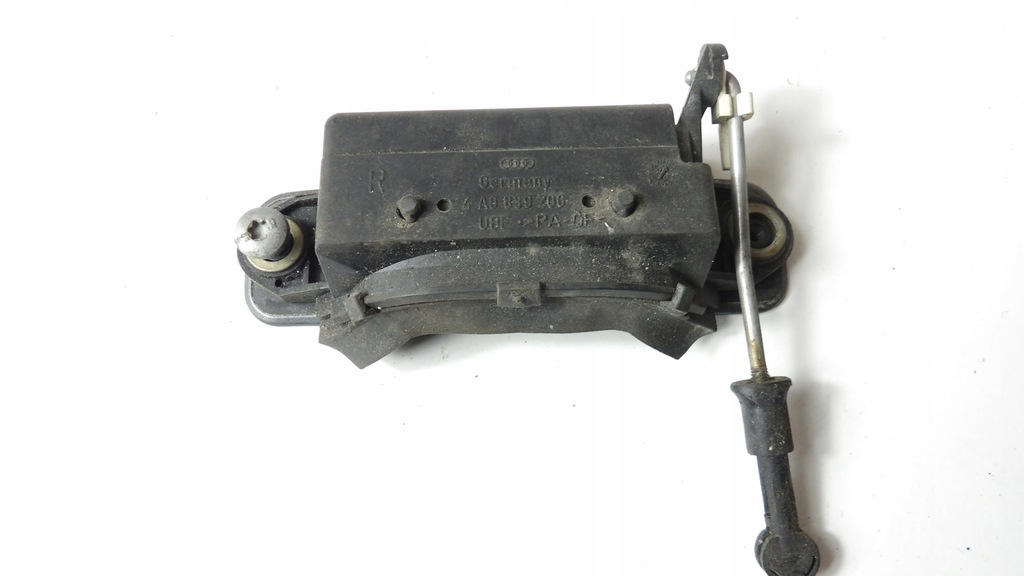 AUDI A4 B5 KLAMKA ZEWNĘTRZNA PRAWY TYŁ SZARA LY7L Product image